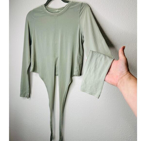 Lululemon Dusty Green Long Sleeve Round Neck Front Tie Crop Top Shirt 6 - Picture 1 of 8